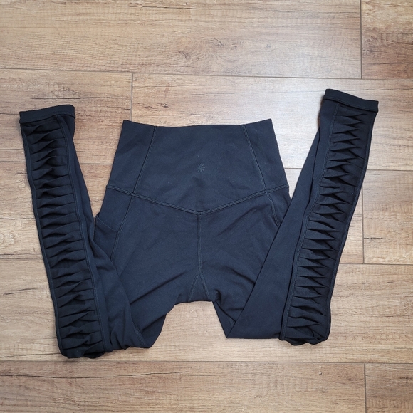 Athleta salutation 7/8 tight high-rise mesh cut-out leggings women's black xs - Picture 6 of 14